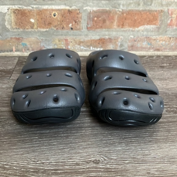 KEEN - Picture 3 of 17